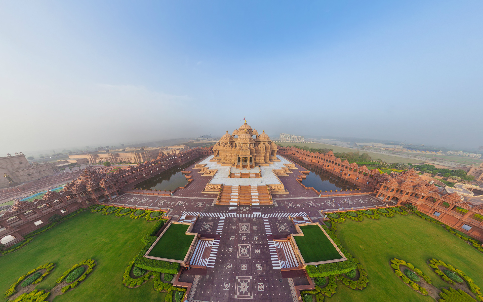 Akshardham Temple, Delhi: Spiritual & Architectural Marvel