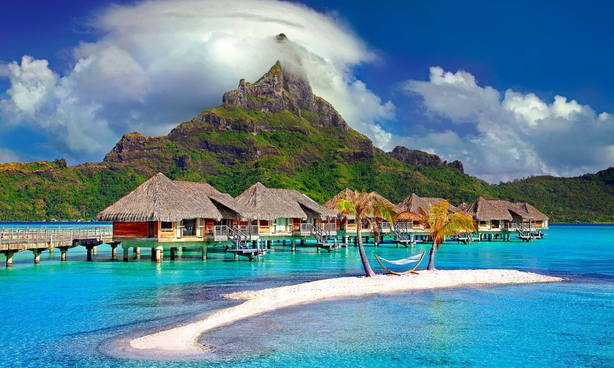 Bora-Bora-French-Polynesia-Best-Honeymoon-Destinations-in-the-World