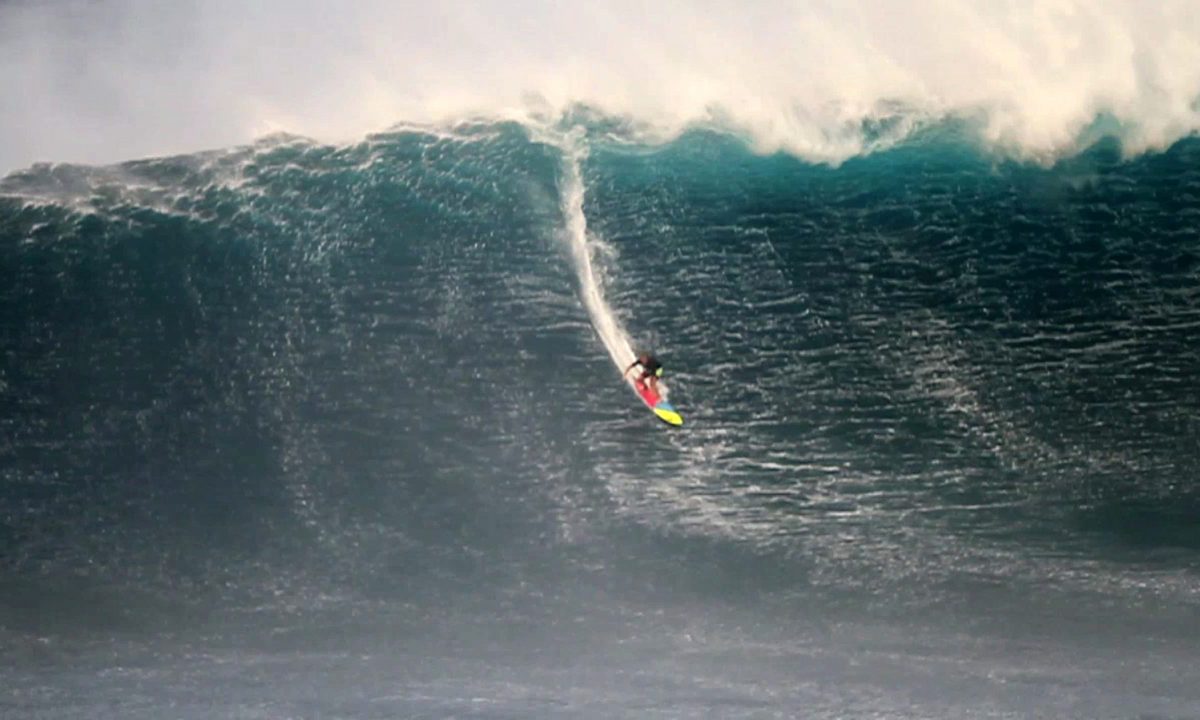 Cloudbreak-Best-Beaches-for-Sea-Surfing-in-World