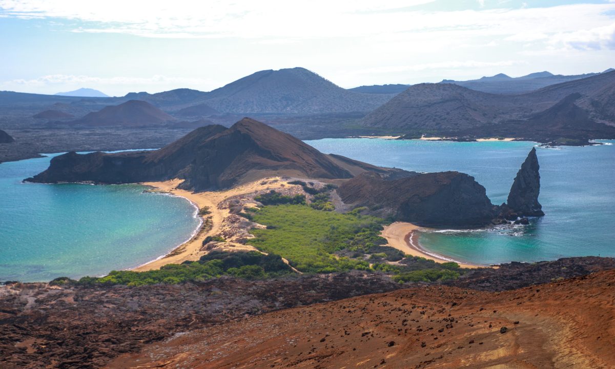 final land excursion to Isla Bartomome and the lava beds on the E coast of Isla San Salvadore...last big climb up to the iconic Pinnacle Rock viewpoint...