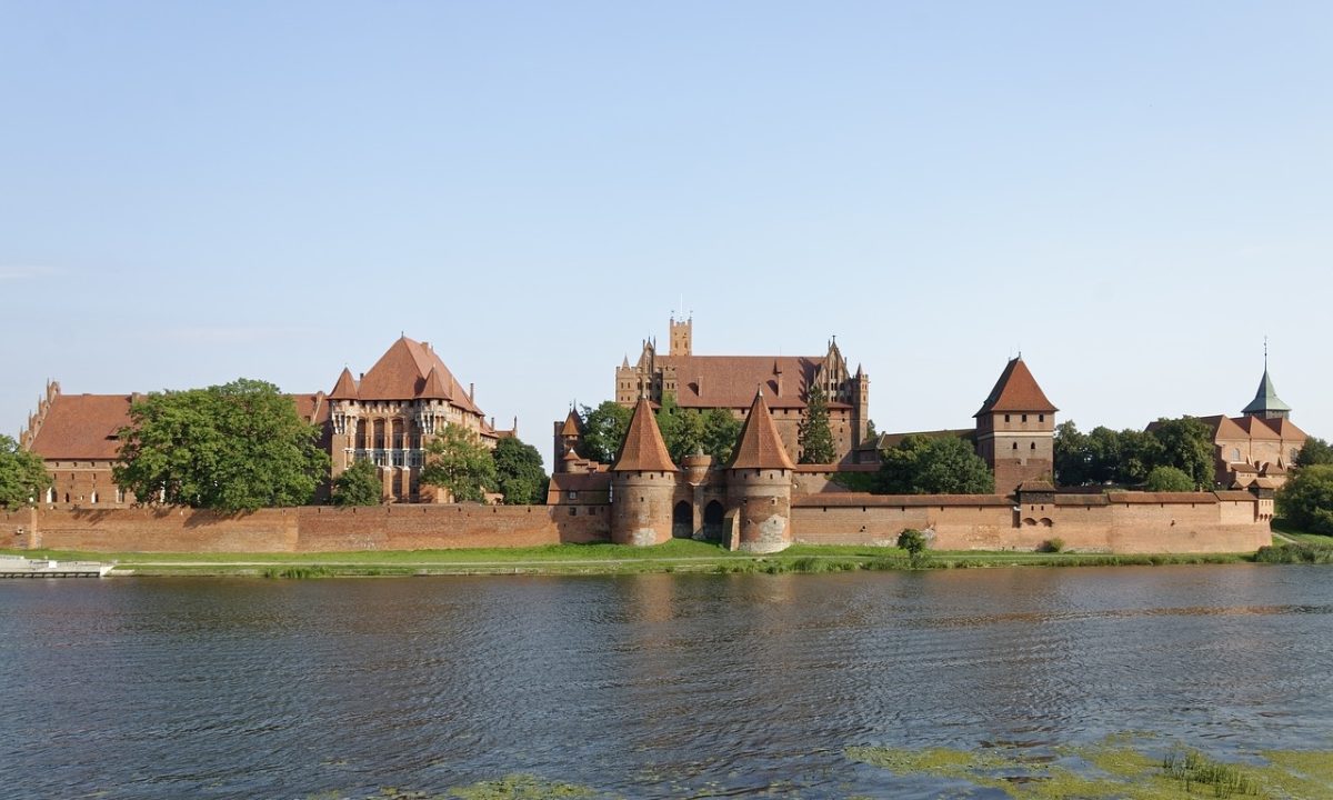 Malbork Castle, Poland - Largest Palaces in the World