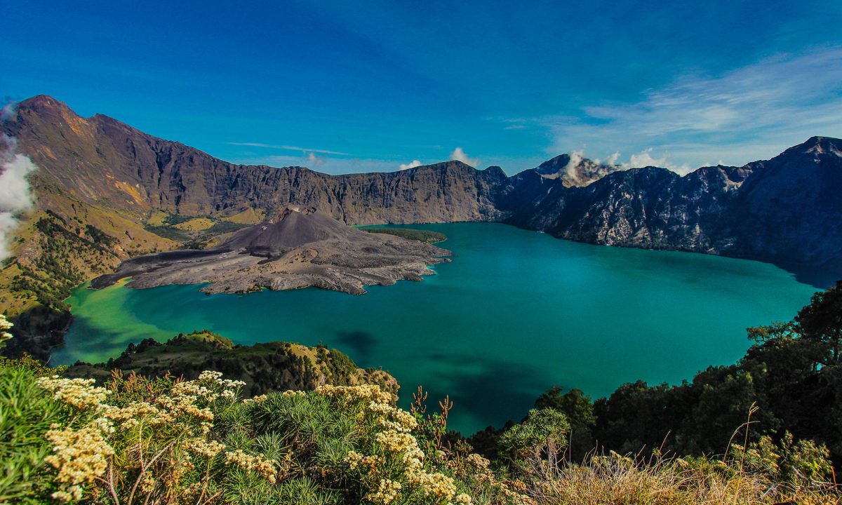 Mount Rinjani-Most Beautiful Places to Visit in Indonesia