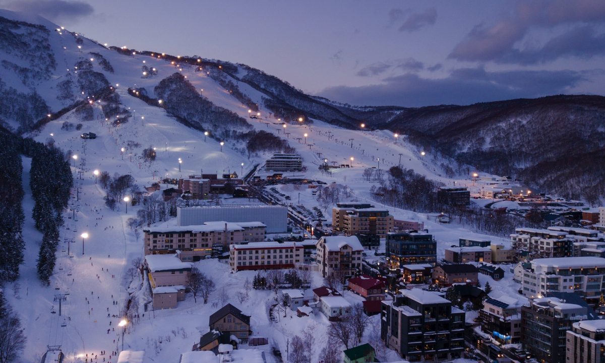 Niseko-United-Japan-Best-Ski-Resorts-of-World