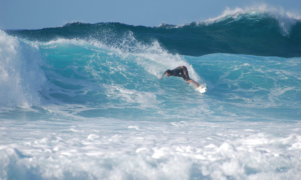 Pipeline, Oahu, Hawaii- Best Beaches for Sea Surfing in World