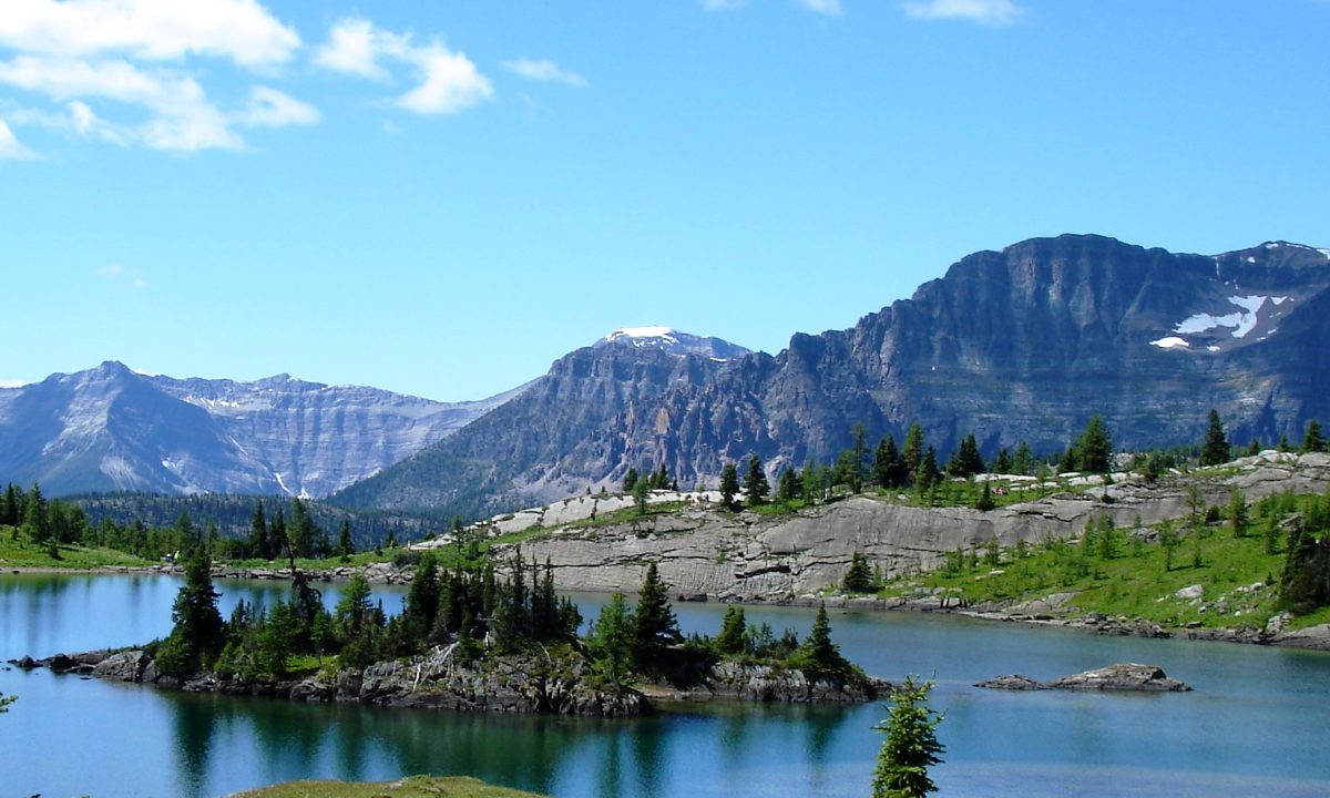 Sunshine-Meadows-Alberta-Most-Beautiful-Trek-in-the-Canada