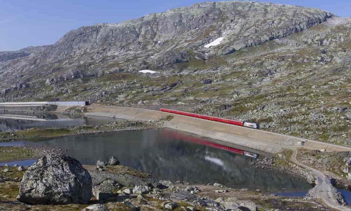 The-Bergen-Railway-Norway-Best-Train-Routes-in-Europe-with-Most-Scenic-Beauty