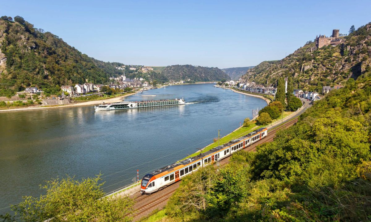 The-Rhine-Valley-Line-Germany-Best-Train-Routes-in-Europe-with-Most-Scenic-Beauty