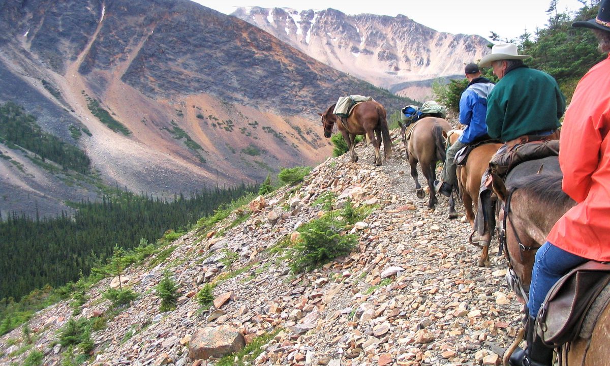 Tonquin-Valley-Alberta-Most-Beautiful-Trek-in-the-Canada