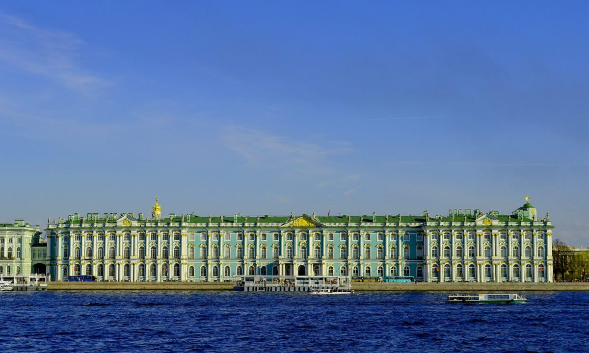 Winter Palace, Russia - Largest Palaces in the World